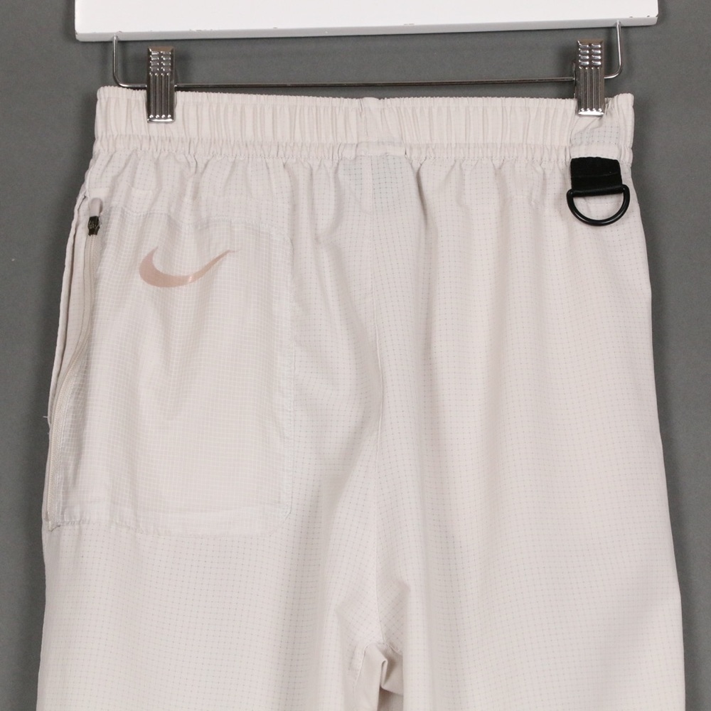 Nike Tech Joggers - Picture 7 of 9